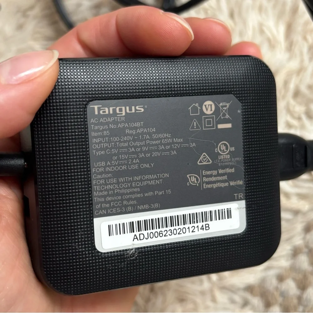 Targus Black 65 W USB-C Tablet Power Adapter with Detachable AC Cord Item 85
